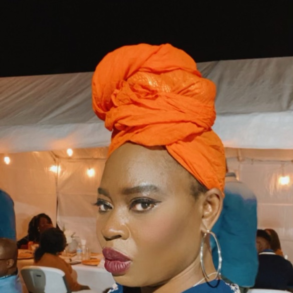 Meet your Posher, Mariama